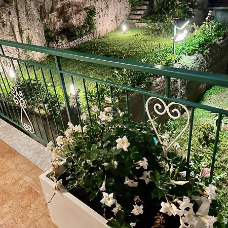 Minori Palace De Luxe Apartment Luaran gambar