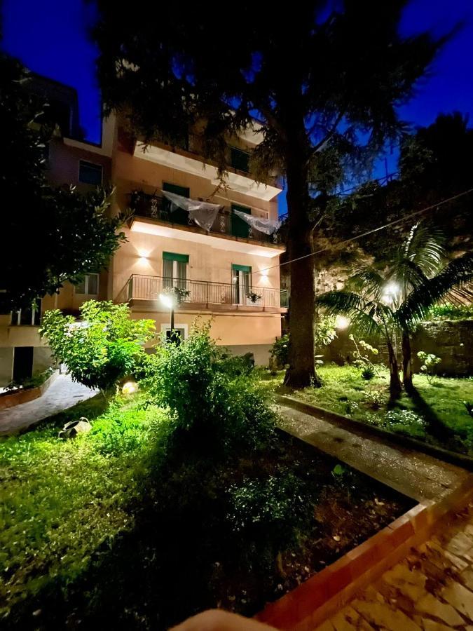 Minori Palace De Luxe Apartment Luaran gambar